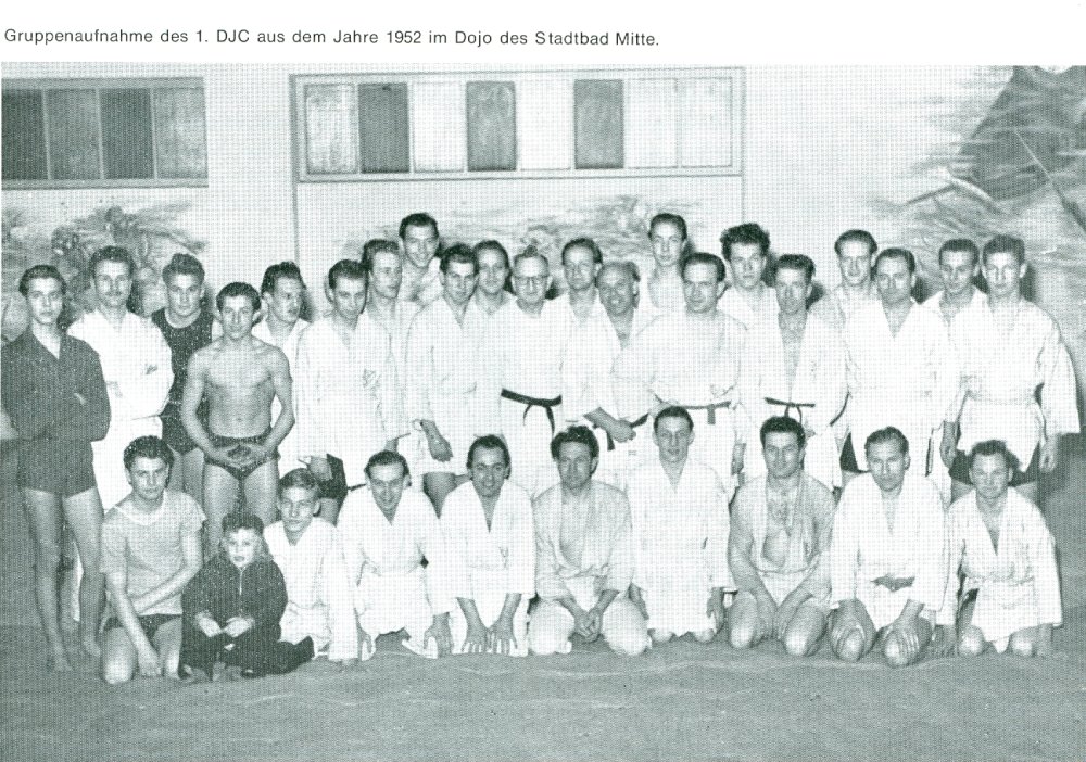 Gruppenaufnahme der Judoka des DJC 1952